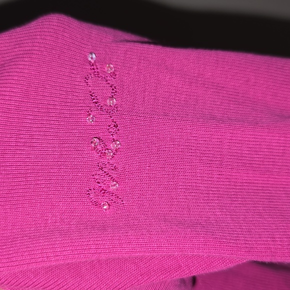 Cute top - Picture 3 of 5